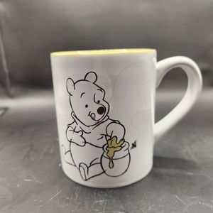 Disney Winnie the Pooh Honey Pot 14 oz. Coffee/Tea Mug